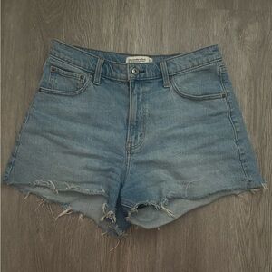 Abercrombie & Fitch 90’s Relaxed Cutoff Shorts - High Rise